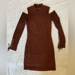 NWT Jessica Simpson cold shoulder midi dress